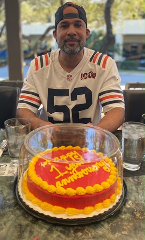 Vincent and his aorta-versary cake
